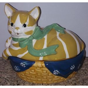 VTG HAPPY KITTY in Basket Cookie Jar Tan White Blue Green 11x12x8 B&D Japan Cat